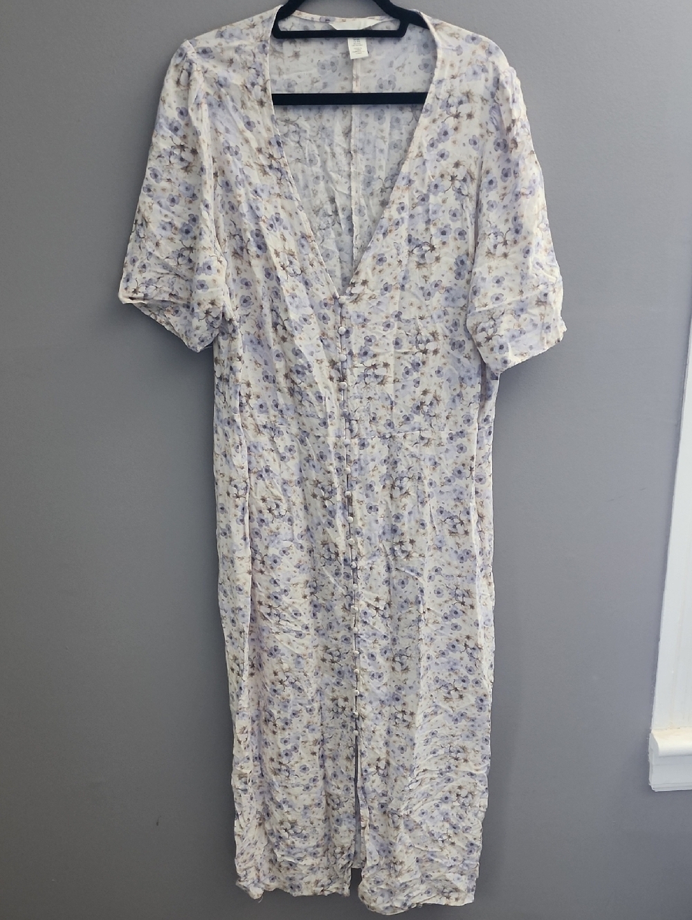 H&M Cream and Light Purple Floral Midi Dress